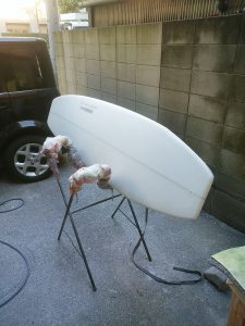 シェイプとラミネート台の製作 | Taisei custom surfboards